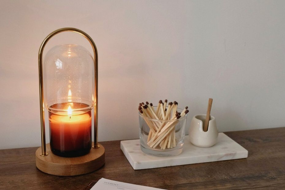 Floating Shelves DIY | Small Bathroom Storage & Farmhouse Decor Ideas | Budget-Friendly Rustic Brown