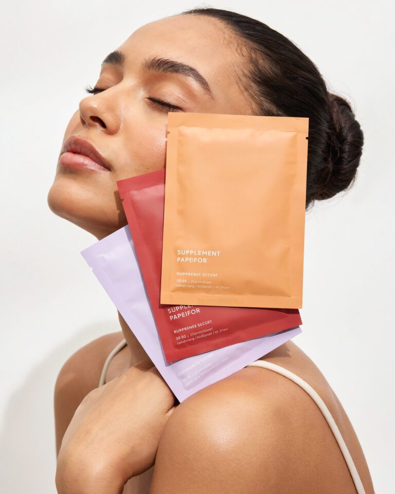 Glowwell Anti-Aging Skincare Line | Packaging & Product Showcase | Cohesive Color Palette